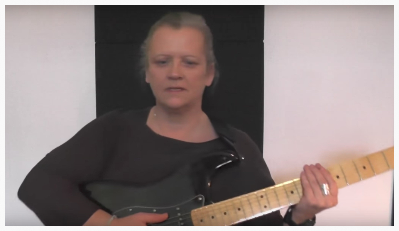 Gitarrenschülerin Marion